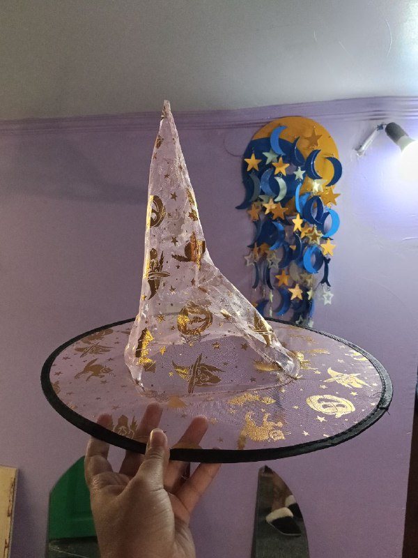 Чемодан ретро, декор с подсветкой, шляпы ведьмы, игрушки 3