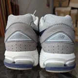 Кроссовки New Balance 2002 4