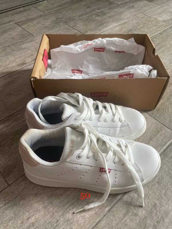 Кеды белые женские Levis