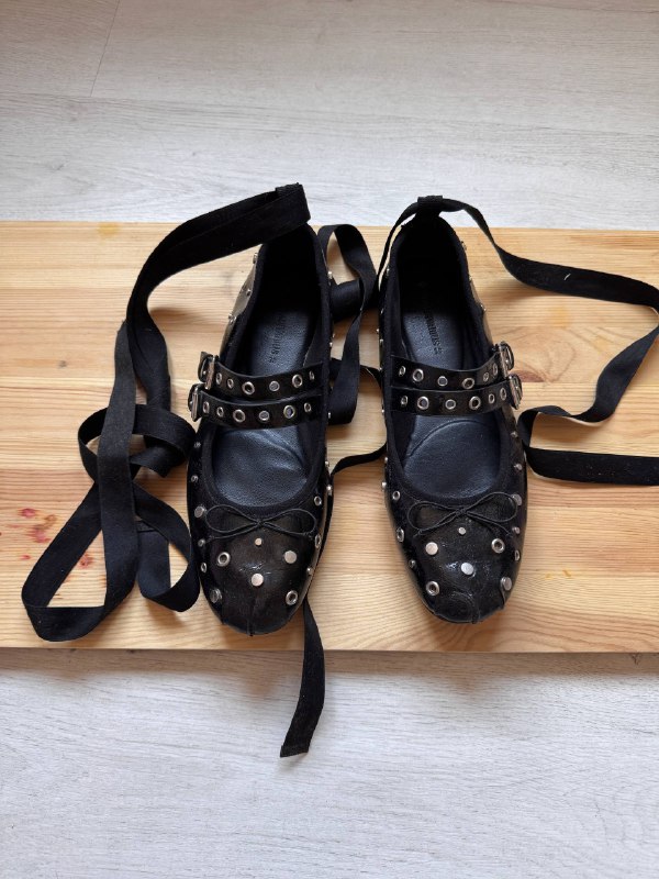 Туфли Stradivarius 38 размер