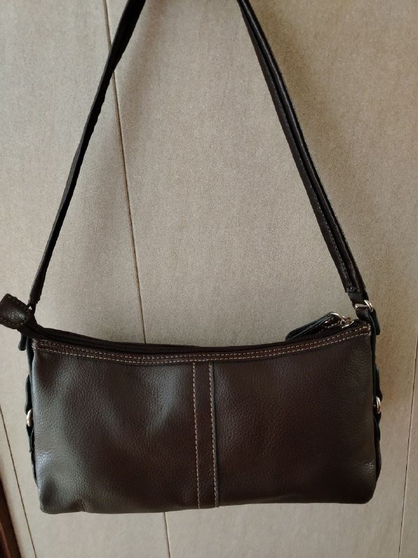 Женская сумка багет из искусственной кожи темно-коричневого цвета 2