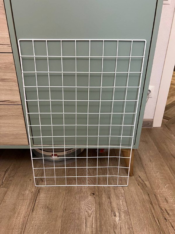 Металлическая сетка для открыток с прищепками 2