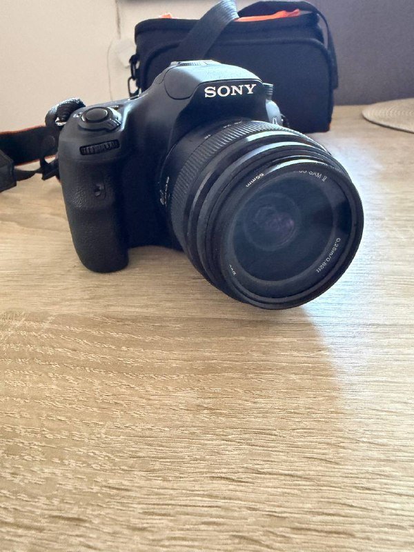 Фотоаппарат Sony a58 с картой памяти, блендой, фильтром, сумкой