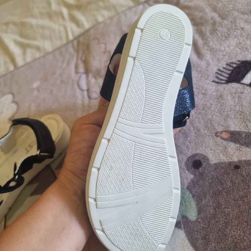 Кожаные босоножки 37 размера, кроссовки 37 размера 2