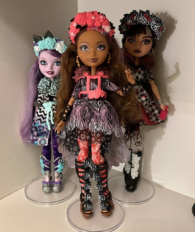 Куколки Monster High Ever After High