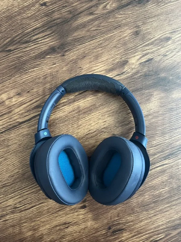 Наушники Sony WH-XB900N 1