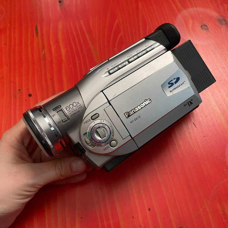Видеокамера Panasonic NV-DS38 MiniDV 2