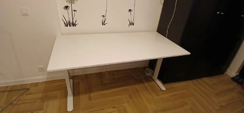 Білий комп’ютерний стіл JYSK STAUNING 1
