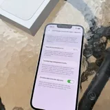iPhone 13 128 GB White 3