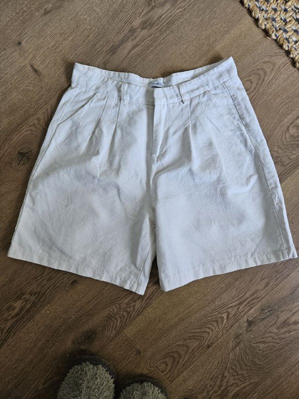 Белые шорты по колено размер S-M