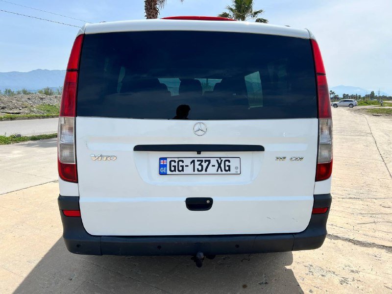 Mercedes Vito 2.2 CDI 2010 года 4