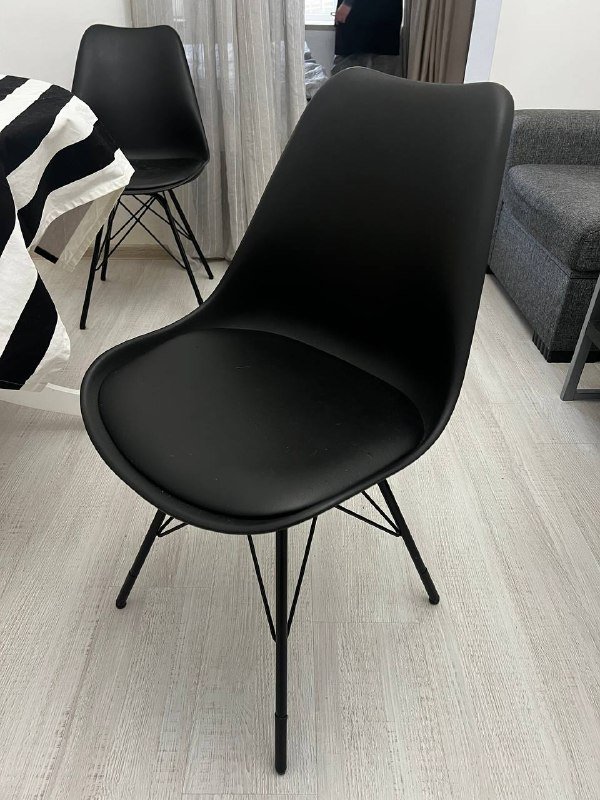 Стулья из jysk белые и черные