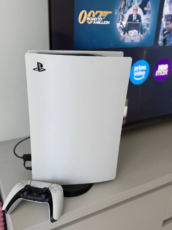 Sony PlayStation 5 Digital Edition 825GB, телевизор TCL 55” QUHD 4K Google TV