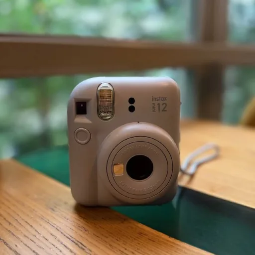 Instax Mini 12 камера