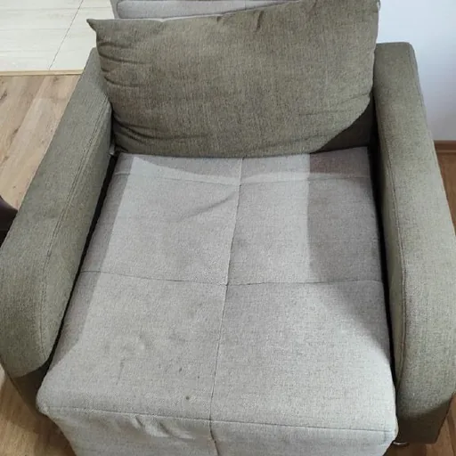 Folding armchair