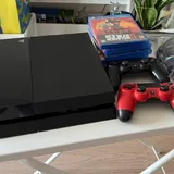 PlayStation 4 Fat 500 GB, 2 controllers, 5 games, cables, stand 2