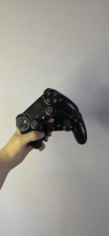 PS4 Slim 1 ТБ 4