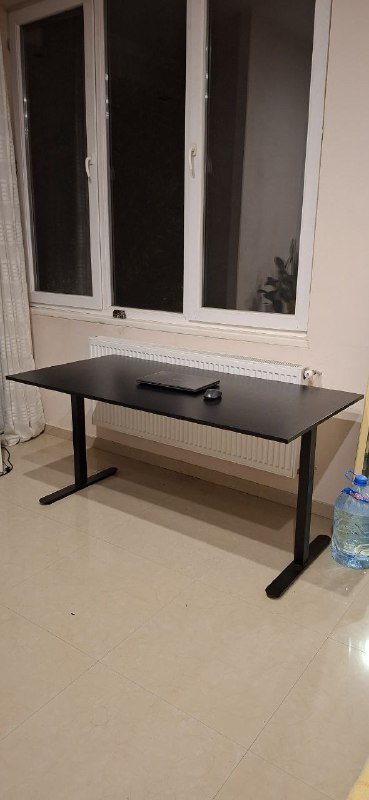 Компьютерный стол jysk