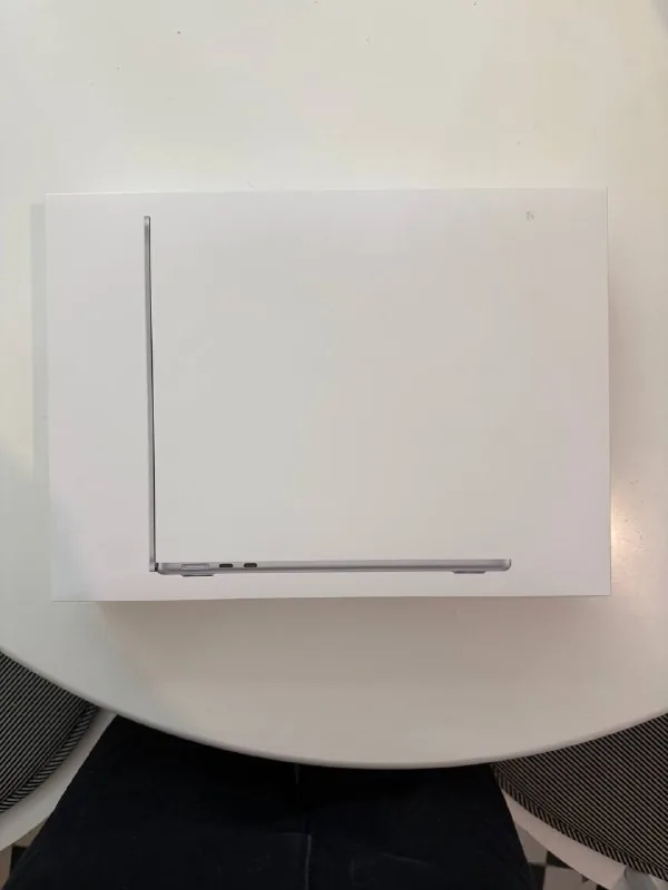 MacBook Air M5 13 дюймов 16GB/512GB 1