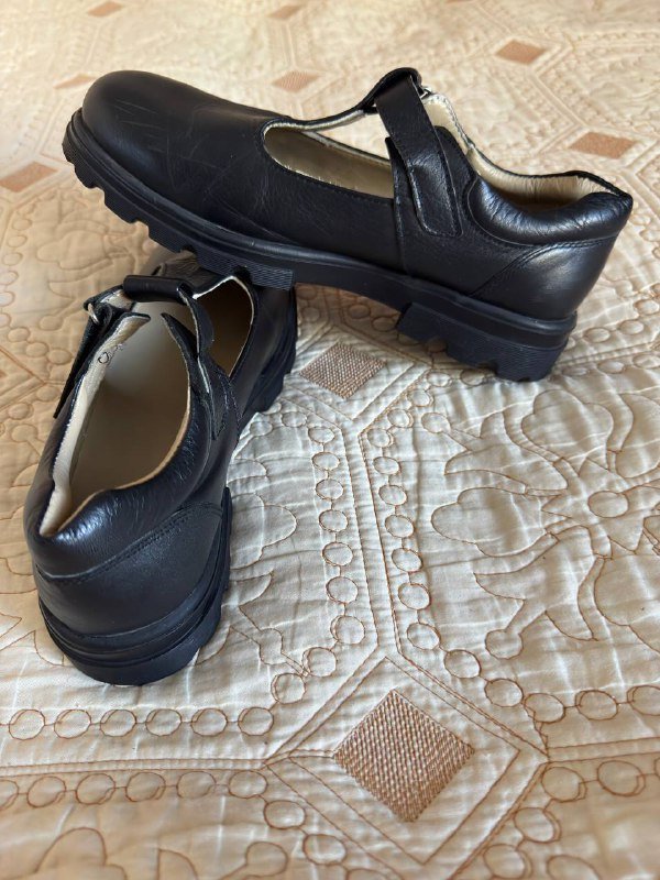 Новые кожаные женские туфли 36 размер