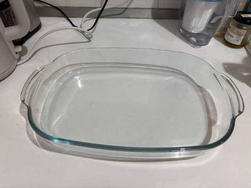 Форма для запекания, салатник, стаканы, кружка, тарелки, ножи, соусницы, органайзеры