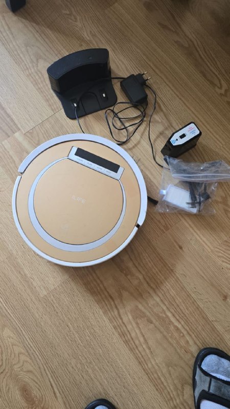 Небулайзер Omron, робот-пылесос, фен Valera 2