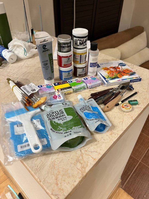 Переноска для кошки, миска, контейнеры, корзины, кухонные доски, венчик, краски для рисования 7