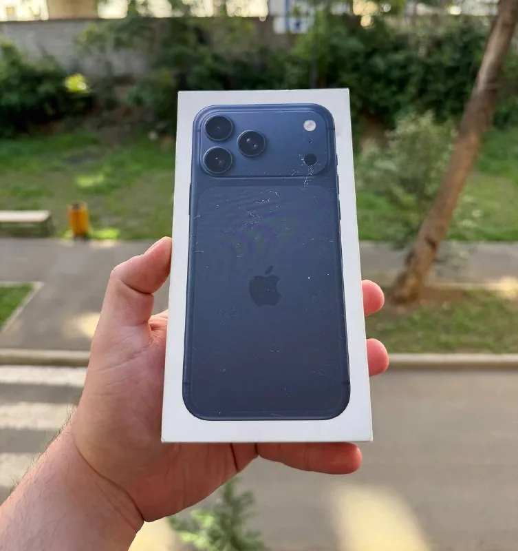 iPhone 17 Pro Max 256 ГБ 1
