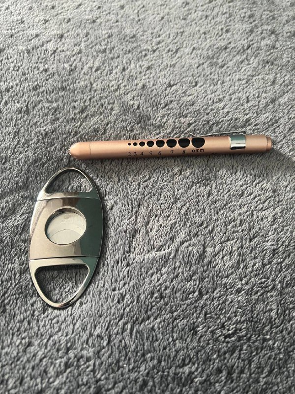 Каттер для сигар, Медицинский диагностический фонарь