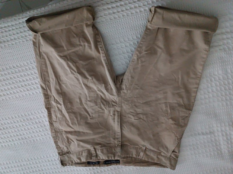 Женская одежда б/у купальники, брюки, шорты, платок 2