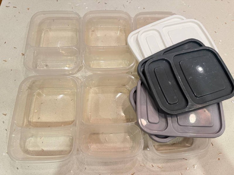 мясорубка с насадками, наборы контейнеров, просеиватель муки, кофемолка, формы для выпечки 5