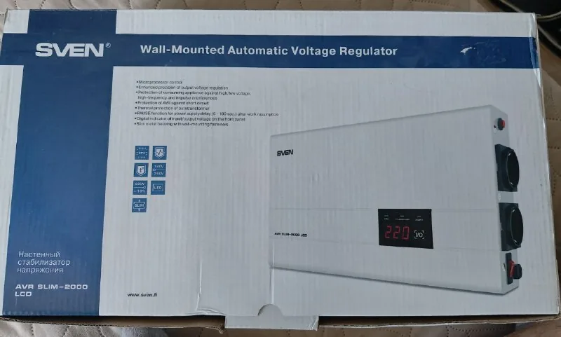 Стабилизатор напряжения SVEN AVR SLIM-2000 LCD 1