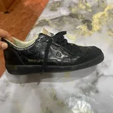 Men's Adidas sneakers, size 42 2