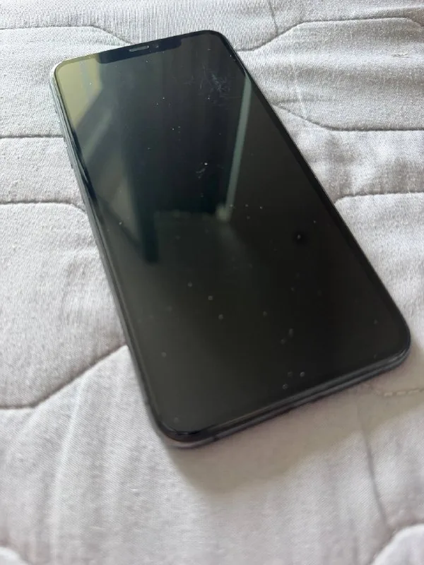 iPhone 11 Pro Max 64 GB 1