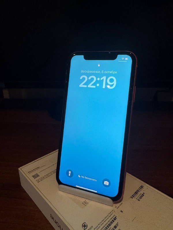 iPhone XR 64 GB коралловый цвет