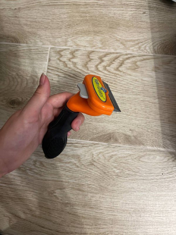 Вычесыватель шерсти для кошек и собак 2