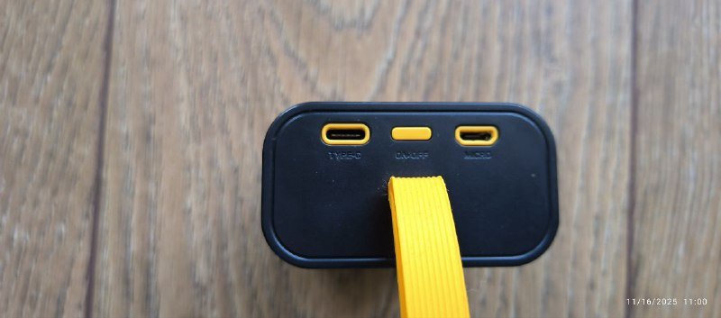 Кейс Пауер Банк для батареек 18650 с фонариком 5