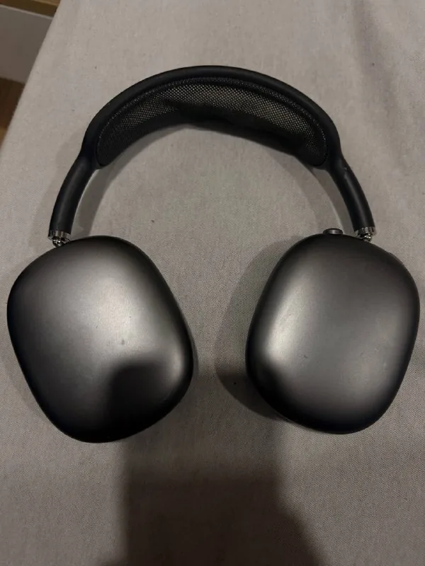 AirPods Max 1