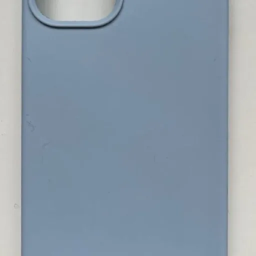 Чехол на iPhone 13