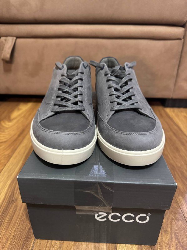 Ботинки Ecco мужские новые размер 42