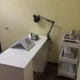 Маникюрный стол и тележка 1