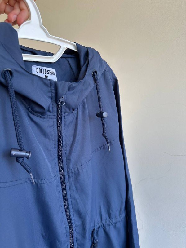 Легкая женская парка COLOSSEUM