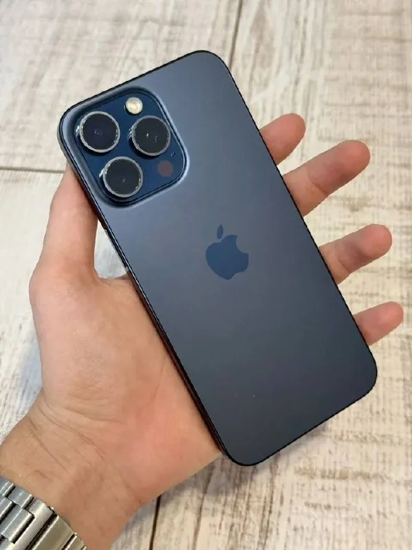 iPhone 15 Pro Max 256 GB 1