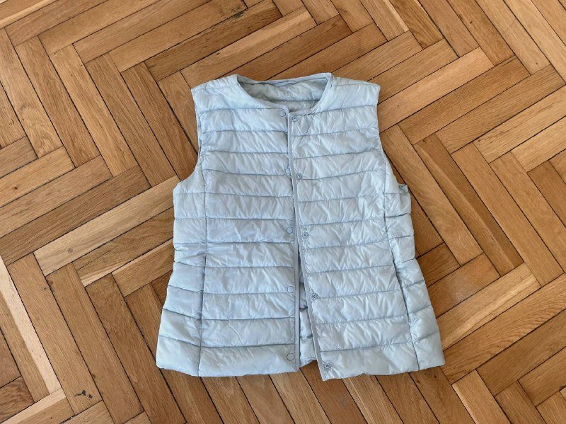 Ультразвук тонкий пуховик-жилетка UNIQLO размер М