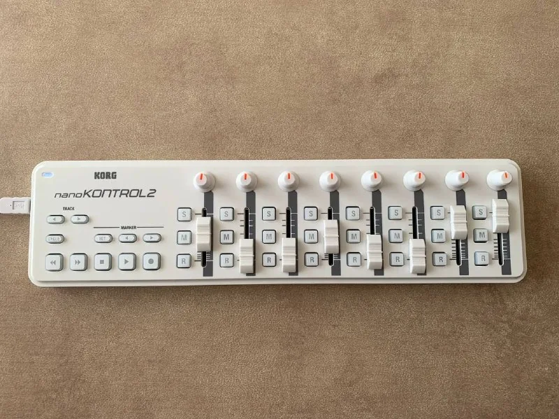 Korg nanoKONTROL2 1