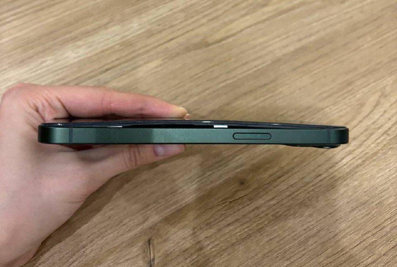 IPhone 13 128gb зеленый 3