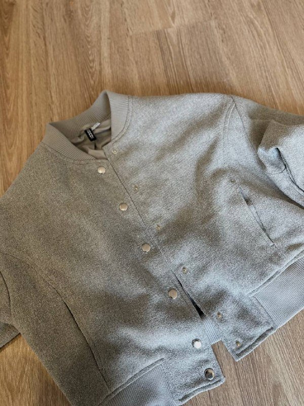 Бомбер H&M светло-серый размер S