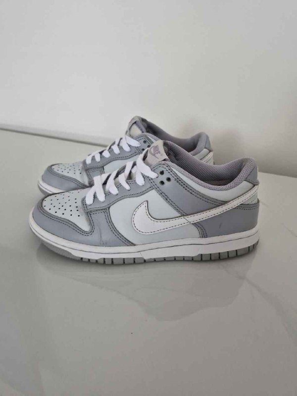 Женские оригинальные кроссовки Nike 36 размер