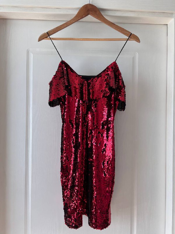 Evening dress, bolero, embroidered top, black skirt, snake skirt, black bodysuit, green pants, black jumpsuit