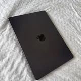 MacBook Pro M5 16 ГБ 512 ГБ 1